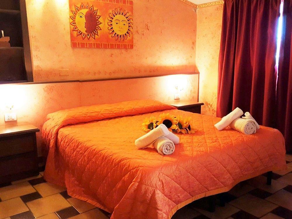 B&B Fantar House Carbonia Esterno foto